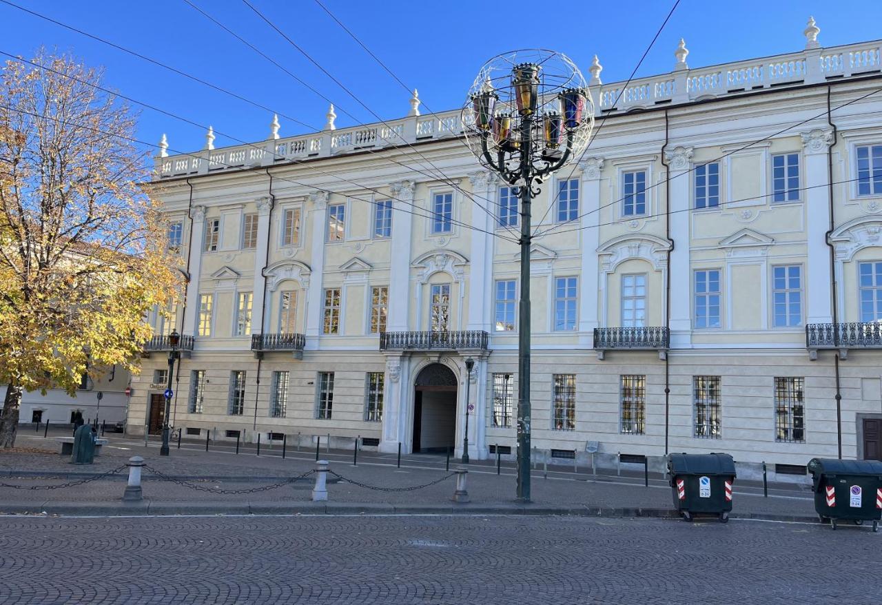 Corte Des Ambrois By Apartments To Art Турин Экстерьер фото
